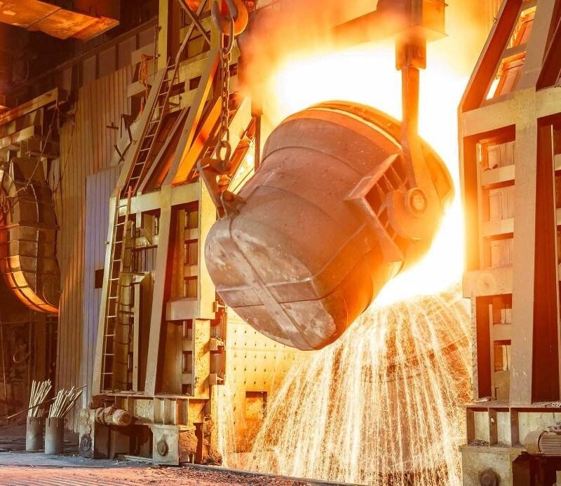 Pengolahan Baja di Pabrik Steel Mill Proses pengolahan baja cair di pabrik steel mill - PT Indo Baja Energi